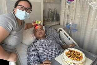 Marcos Alonso sẽ trải qua phẫu thuật để điều trị chứng đau lưng, dự kiến sẽ trở lại vào đầu tháng 3